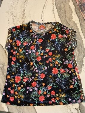 Johnny Was Short Sleeve Tee with Multicolor Flowers Size Large